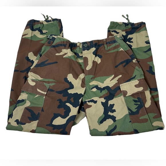 Other - Men’s Genuine Gear Camo Cargo Pants